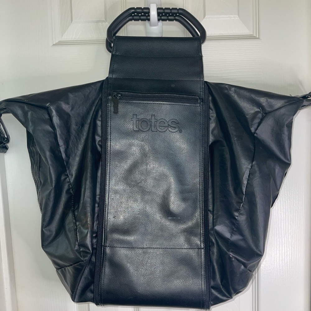 TOTES Vintage 1994 On The Move  Messenger Bag Over Nighter Style. Expandable.